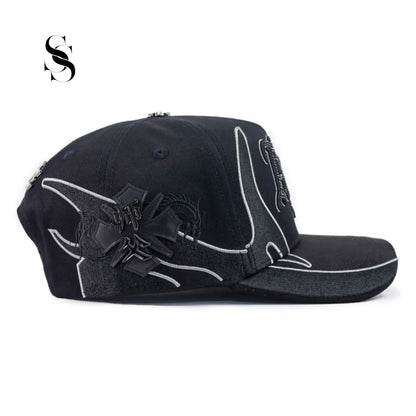Gorra BaeZ X Shifu ABZ con diseño moderno y suela resistente.