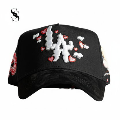 Sombrero 31 Hats LA Cloud Lovers Club de la marca Second Shot, con diseño de nubes en colores suaves y visera curva.