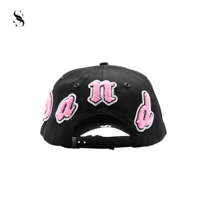 Sombrero Dandy Hats Fuck Off de Second Shot, con diseño llamativo y bordado visible, ideal para estilo único y atrevido.