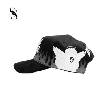Sombrero Dandy Hats Y Lloro de Second Shot, con diseño elegante y detalles en tela, en color negro con accesorios decorativos.