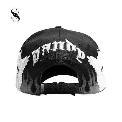 Sombrero Dandy Hats Y Lloro de Second Shot, diseño elegante con detalles únicos, en colores vibrantes y estilo moderno.