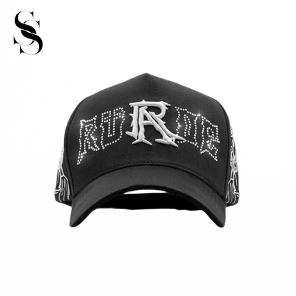 Gorra  "Rude Awakenings" de Second Shotor negro con letras blancas llamativas