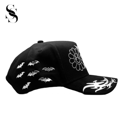 Gorra Innedit x El Dreamer Hats x Anymore x Fame Club Genesis Chrome de la marca Second Shot, con diseño moderno y acabado brillante