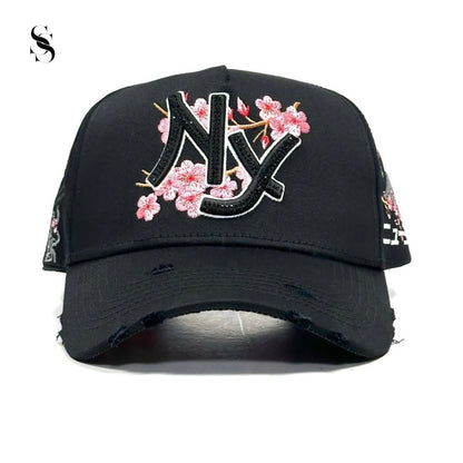 Gorra Saintless Samurai Sakura de Second Shot con diseño de flores de cerezo y estilo moderno para uso casual.