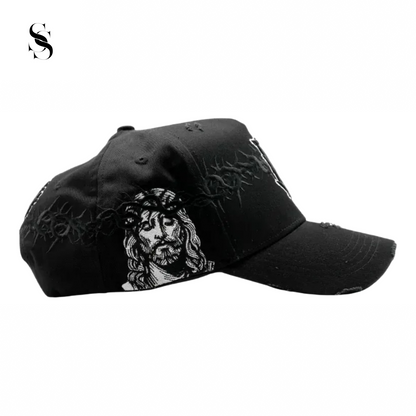 gorra negra Rude Awakenings de la marca Second Shot, con detalles de espinas y acabado en negro mate.