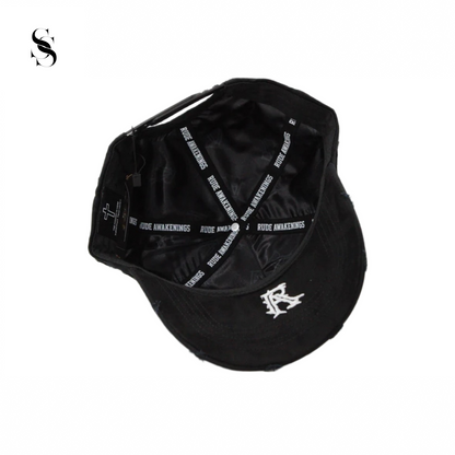 Gorra Rude Awakenings LALALA con espinas de la marca Second Shot, en plata y diseño llamativo.