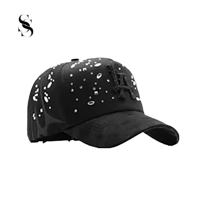 Sombrero Dandy Hats Tears de Second Shot con cristales brillantes y diseño elegante, resaltando en la imagen.