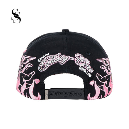 Sombrero de 31 Hats NY Pearls de color beige con perlas decorativas, estilo elegante y moderno para mujer.