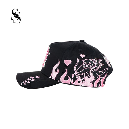 Sombrero 31 Hats NY Pearls de Second Shot, sombrero de ala ancha con perlas decorativas, estilo elegante y sofisticado.