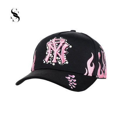 Sombrero 31 Hats NY Pearls de Second Shot, sombrero elegante con perlas blancas y diseño clásico para mujer.